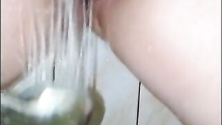 Ukrainian chubby beauty washes her pussy in the bathroom.