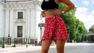 Real Romantic Girl Eliza Sky | Public photo session