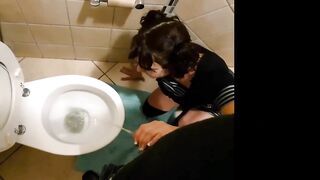 Cute emo pigtailed girl taking me for a piss