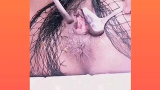 Sarah Fonteyna reveals the hole in her pussy where the thick cream comes out