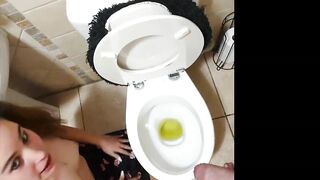 Girl taking stepdaddy for a pee and sucking cock