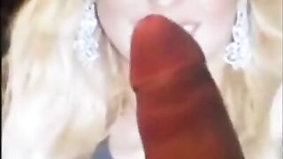 My old cum tribute for Shakira. Worship Colombian goddess