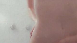 Playing in the shower???? Love playing with my wet pussy???????? **Full Vid on OnlyFans**