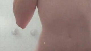 Playing in the shower???? Love playing with my wet pussy???????? **Full Vid on OnlyFans**