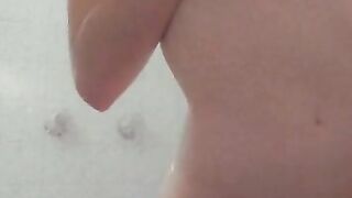 Playing in the shower???? Love playing with my wet pussy???????? **Full Vid on OnlyFans**