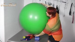 Mega balloon blow up