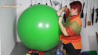 Mega balloon blow up